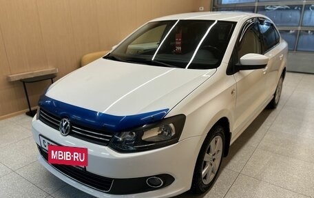 Volkswagen Polo VI (EU Market), 2013 год, 1 050 000 рублей, 3 фотография