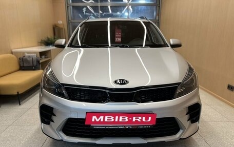 KIA Rio IV, 2021 год, 1 697 000 рублей, 2 фотография