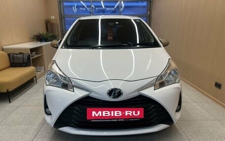 Toyota Vitz, 2018 год, 1 070 000 рублей, 2 фотография