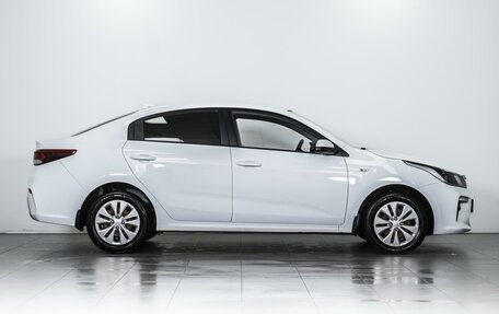 KIA Rio IV, 2017 год, 1 519 000 рублей, 5 фотография