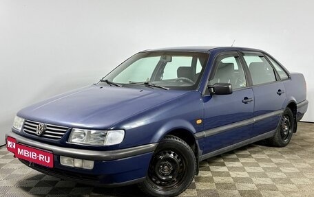 Volkswagen Passat B4, 1995 год, 275 000 рублей, 1 фотография