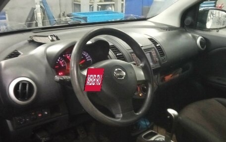 Nissan Note II рестайлинг, 2011 год, 800 000 рублей, 5 фотография