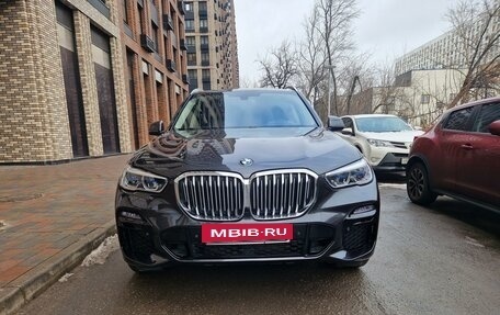 BMW X5, 2019 год, 6 000 000 рублей, 2 фотография