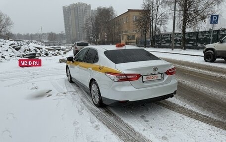 Toyota Camry, 2019 год, 3 000 000 рублей, 3 фотография