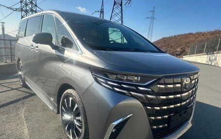 Toyota Alphard, 2024 год, 18 200 000 рублей, 11 фотография