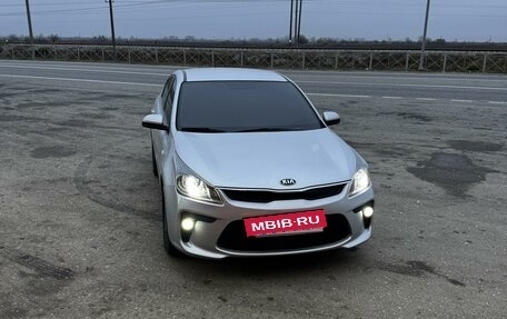 KIA Rio IV, 2017 год, 1 450 000 рублей, 2 фотография