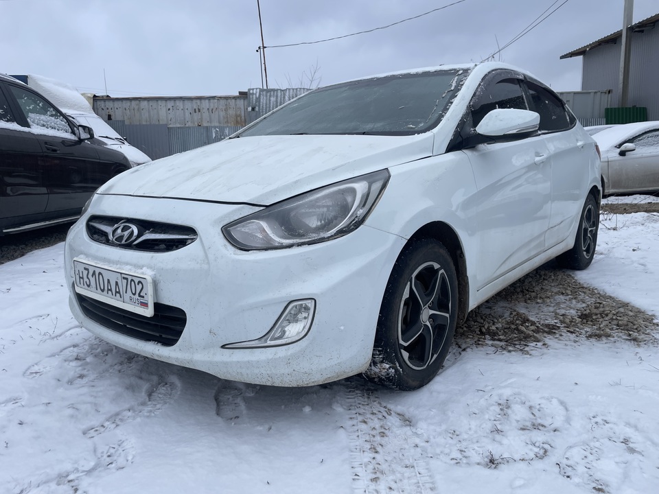 Hyundai Solaris I, 2012 год, 630 000 рублей, 9 фотография