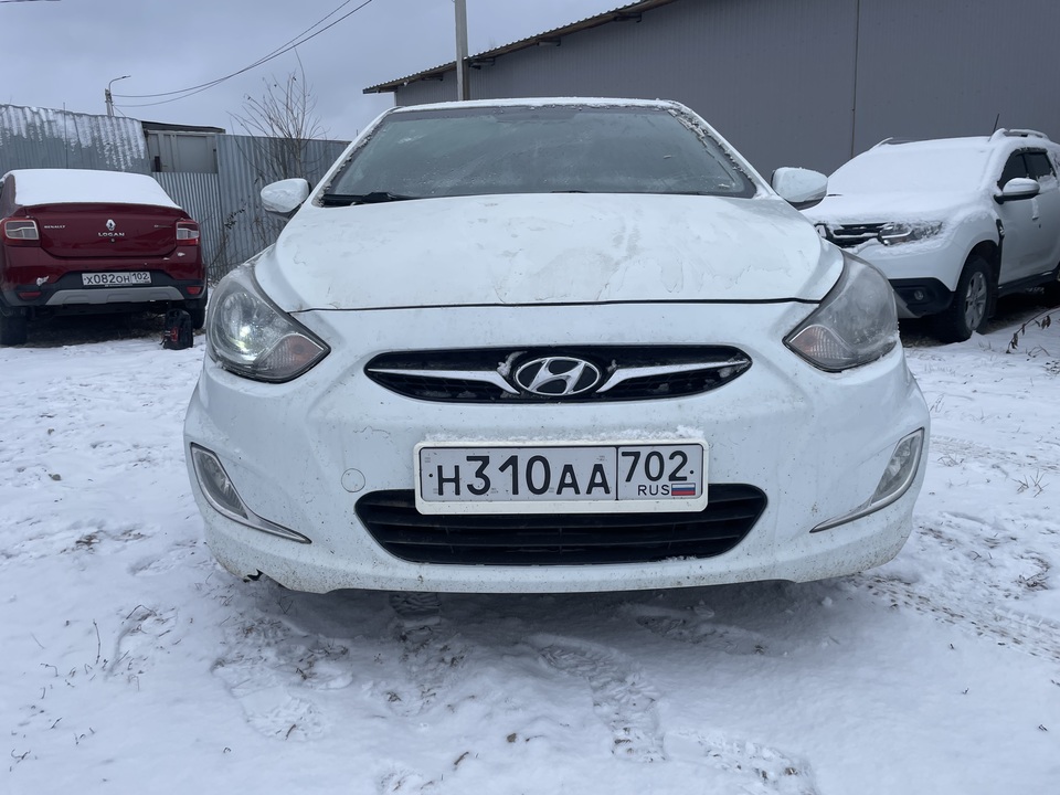 Hyundai Solaris I, 2012 год, 630 000 рублей, 2 фотография