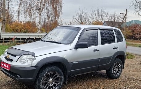 Chevrolet Niva I рестайлинг, 2012 год, 700 000 рублей, 1 фотография