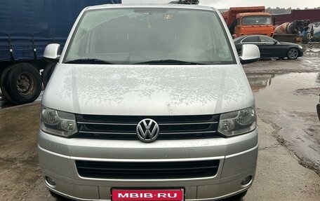 Volkswagen Multivan T5, 2012 год, 2 100 000 рублей, 1 фотография