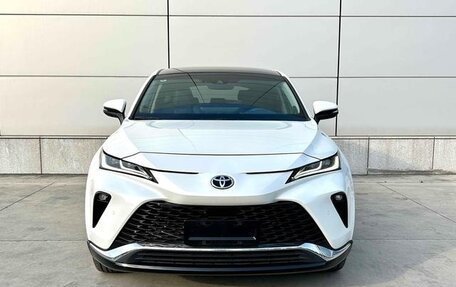 Toyota Venza, 2023 год, 3 970 000 рублей, 2 фотография