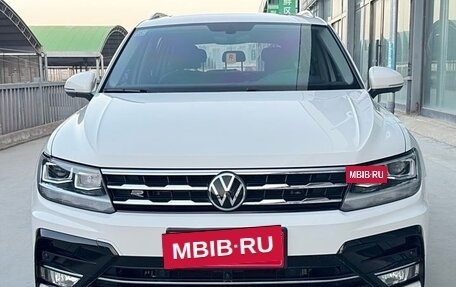 Volkswagen Tiguan II, 2021 год, 3 100 000 рублей, 2 фотография