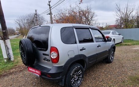 Chevrolet Niva I рестайлинг, 2012 год, 700 000 рублей, 3 фотография