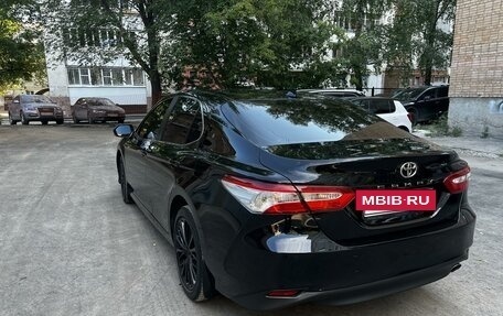 Toyota Camry, 2019 год, 3 250 000 рублей, 4 фотография