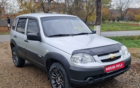 Chevrolet Niva I рестайлинг, 2012 год, 700 000 рублей, 2 фотография