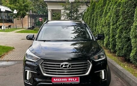 Hyundai Santa Fe III рестайлинг, 2018 год, 2 700 000 рублей, 1 фотография