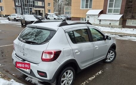 Renault Sandero II рестайлинг, 2019 год, 1 300 000 рублей, 3 фотография