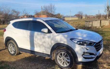 Hyundai Tucson III, 2016 год, 1 500 000 рублей, 3 фотография