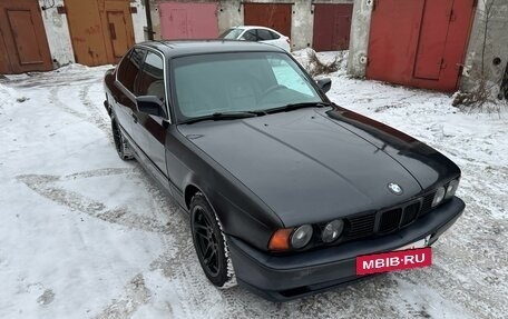 BMW 5 серия, 1993 год, 550 000 рублей, 9 фотография