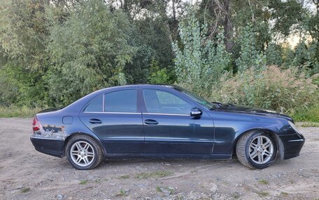 Mercedes-Benz E-Класс, 2002 год, 899 999 рублей, 5 фотография