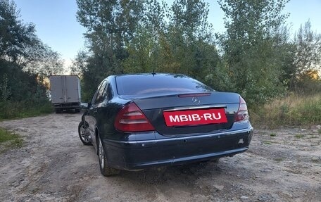 Mercedes-Benz E-Класс, 2002 год, 899 999 рублей, 2 фотография