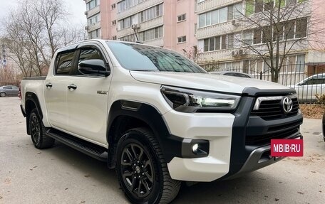 Toyota Hilux VIII, 2020 год, 5 150 000 рублей, 8 фотография