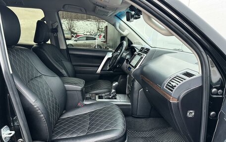 Toyota Land Cruiser Prado 150 рестайлинг 2, 2018 год, 5 300 000 рублей, 8 фотография