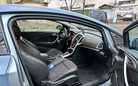 Opel Astra J, 2013 год, 900 000 рублей, 6 фотография