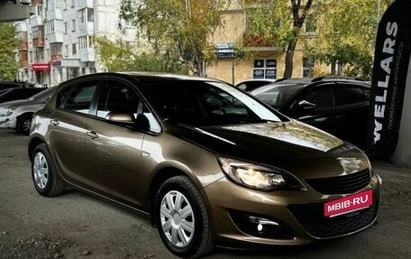 Opel Astra J, 2013 год, 830 000 рублей, 3 фотография