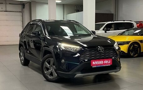 Toyota RAV4, 2020 год, 3 645 000 рублей, 7 фотография