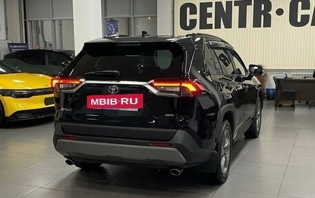 Toyota RAV4, 2020 год, 3 645 000 рублей, 5 фотография