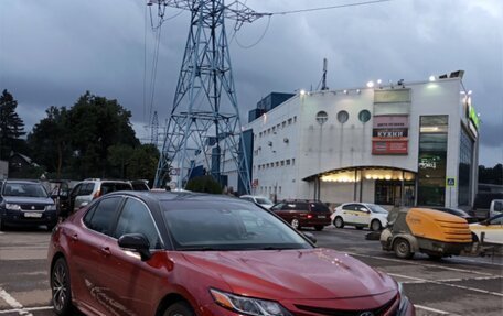 Toyota Camry, 2019 год, 1 800 000 рублей, 1 фотография