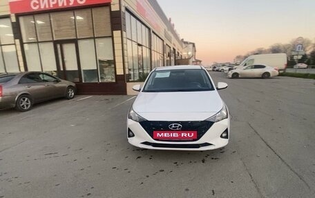 Hyundai Solaris II рестайлинг, 2021 год, 1 510 000 рублей, 2 фотография