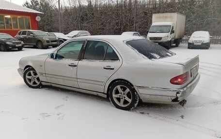 Mercedes-Benz E-Класс, 1998 год, 350 000 рублей, 8 фотография