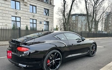 Bentley Continental GT III, 2019 год, 18 800 000 рублей, 11 фотография