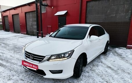 Honda Accord IX рестайлинг, 2013 год, 2 050 000 рублей, 2 фотография