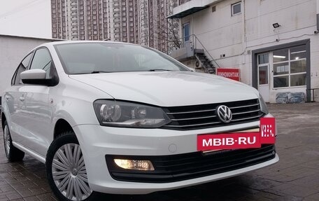 Volkswagen Polo VI (EU Market), 2015 год, 950 000 рублей, 9 фотография