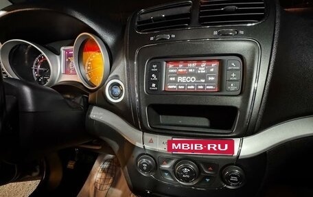 Dodge Journey I, 2011 год, 1 350 000 рублей, 12 фотография