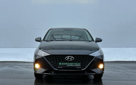 Hyundai Solaris II рестайлинг, 2021 год, 1 780 000 рублей, 2 фотография