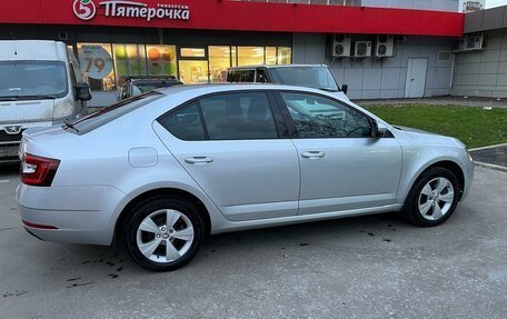 Skoda Octavia, 2018 год, 1 950 000 рублей, 15 фотография