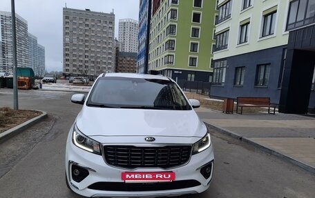 KIA Carnival III, 2019 год, 3 350 000 рублей, 8 фотография