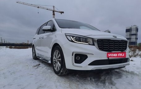 KIA Carnival III, 2019 год, 3 350 000 рублей, 15 фотография