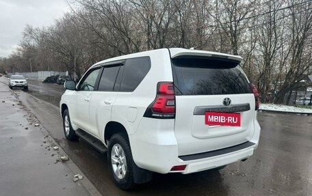 Toyota Land Cruiser Prado 150 рестайлинг 2, 2019 год, 5 200 000 рублей, 3 фотография