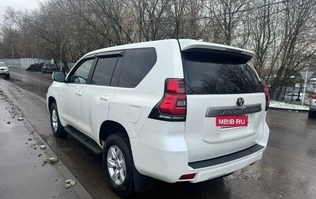 Toyota Land Cruiser Prado 150 рестайлинг 2, 2019 год, 5 200 000 рублей, 9 фотография