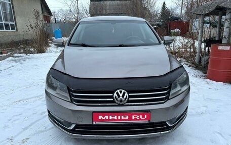 Volkswagen Passat B7, 2011 год, 1 050 000 рублей, 2 фотография