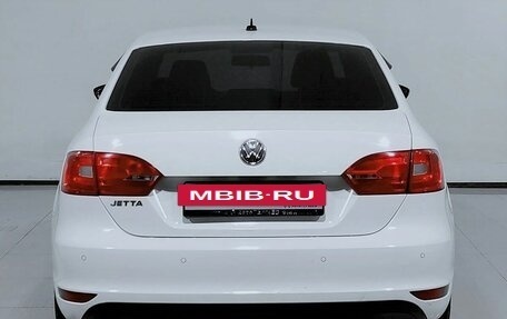 Volkswagen Jetta VI, 2013 год, 870 000 рублей, 3 фотография