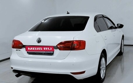 Volkswagen Jetta VI, 2013 год, 870 000 рублей, 4 фотография