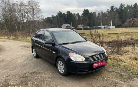 Hyundai Verna II, 2007 год, 435 000 рублей, 1 фотография