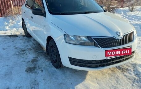 Skoda Rapid I, 2015 год, 950 000 рублей, 3 фотография