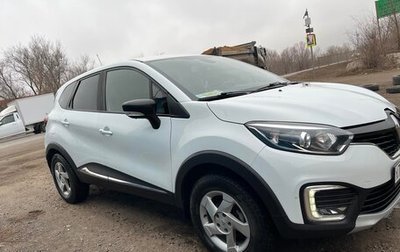 Renault Kaptur I рестайлинг, 2019 год, 1 800 000 рублей, 1 фотография